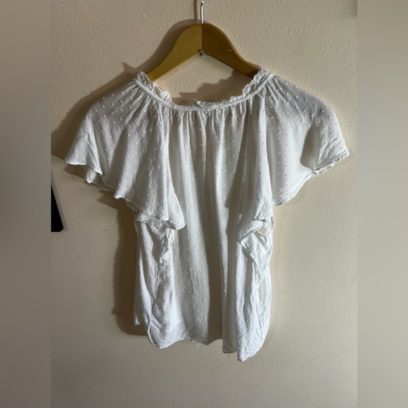 H&M | Flutter or butterfly Sleeve White Button Up Blouse | 3 buttons in from - Picture 4 of 12